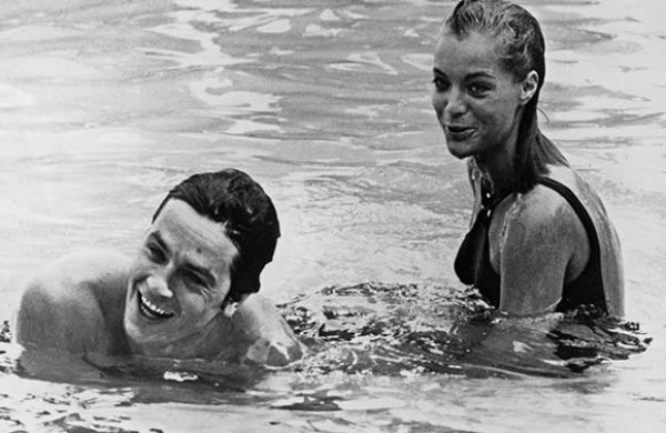 Alain Delon - Romy Schneider - Villa Garoupe Beach