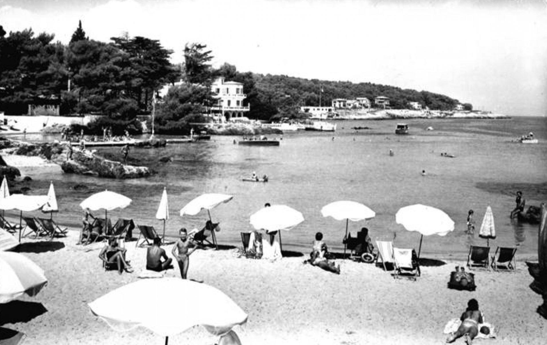 Location villa Antibes pour vacances, événements et mariages - Villa Garoupe Beach