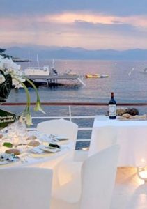 Location villa Antibes pour vacances, événements et mariages - Villa Garoupe Beach