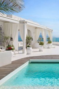 Location villa Antibes pour vacances, événements et mariages - Villa Garoupe Beach